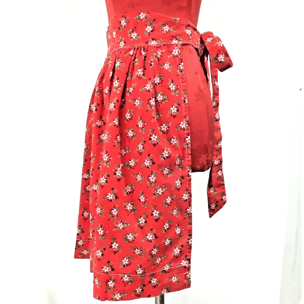 Vintage Handmade Half Apron Printed Cotton Farmhouse Red White Floral Pocket OS